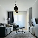 Przystan Kolo Brzegu Apartment