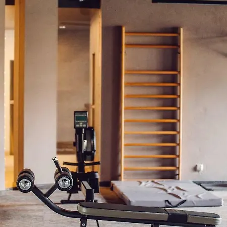 Przystan Kolo Brzegu Daire