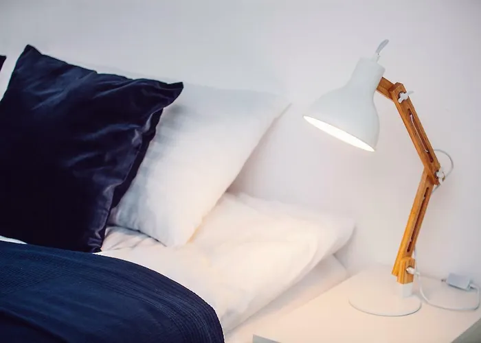 Przystan Kolo Brzegu * קולובז'ג